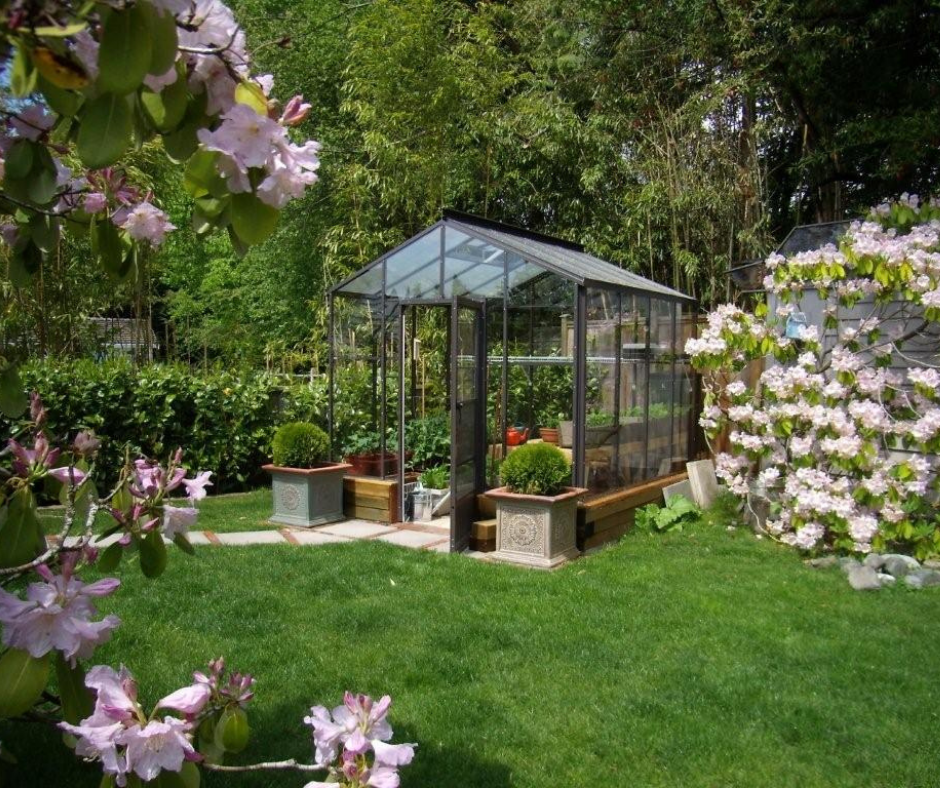 What are the differences between each style of greenhouse?